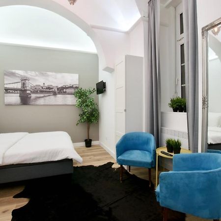 Standard Apartment By Hi5 - Nagysandor Street Budapest Bagian luar foto